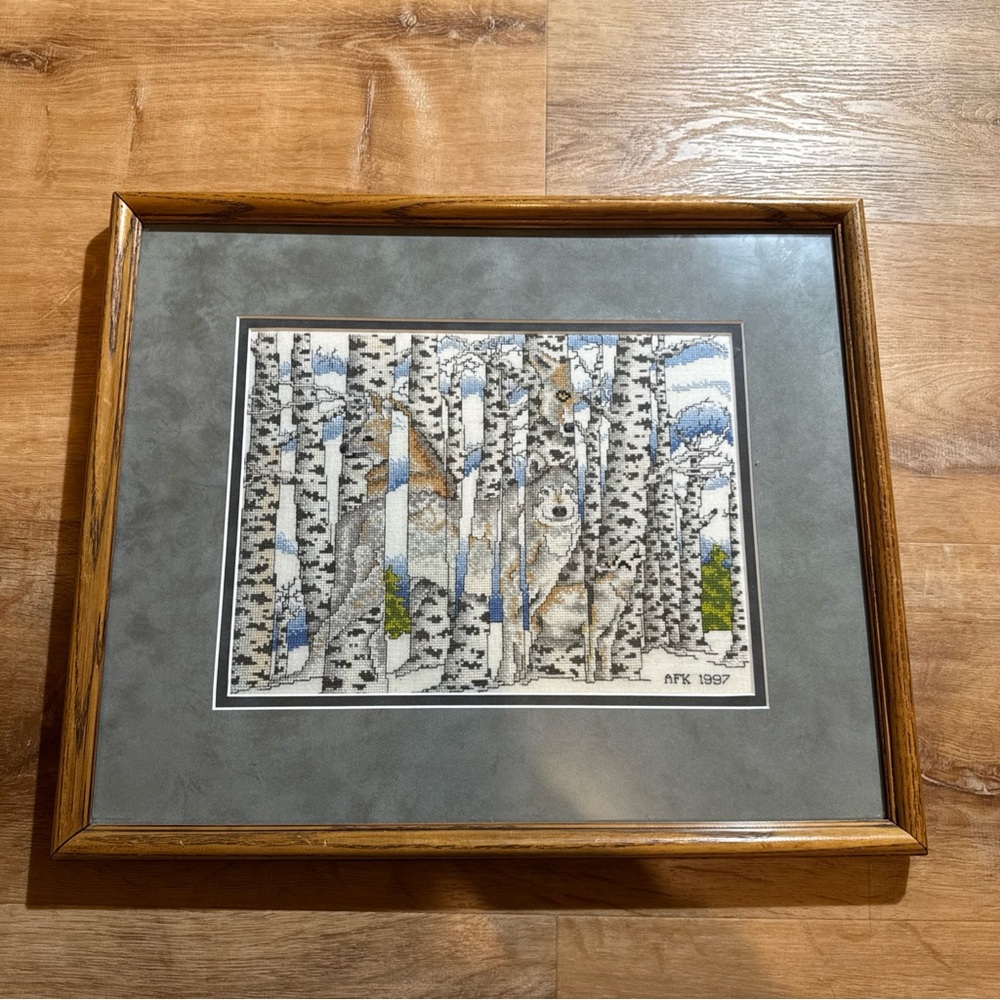 Vintage Needlepoint Wolf Winter Wildlife Animal Cottage Wooden Frame Wall Art 97